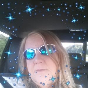 Meet your Posher, Dell